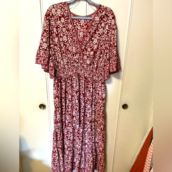 Max Studio Red and White Floral Midi Dress - Picture 1 of 9
